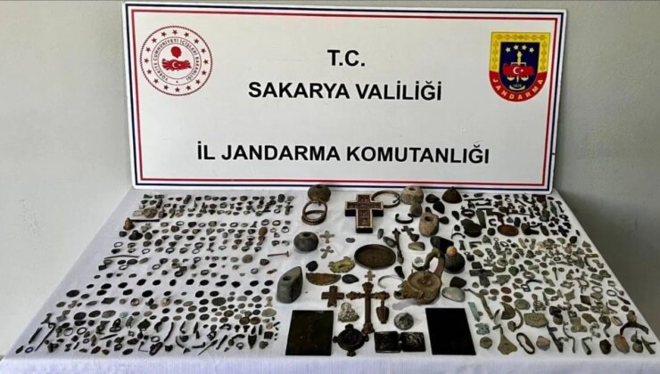 Sakarya’da ‘Anadolu Mirası’ operasyonu; 589 parça tarihi eser ele geçirildi