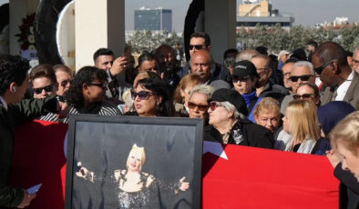 Sanatçı Muazzez Abacı için Ankara’da cenaze töreni düzenlendi