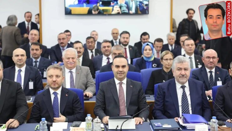 Sanayi Bakanı’ndan KAAN ve ‘astronot’ sorularına yanıt: ‘Gün gelecek, KAAN yerli motorla uçacak’