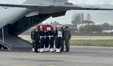 Şehitler memleketlerine uğurlandı