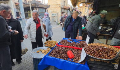 Simav’ın coğrafi işaretli lezzeti tezgahlarda yerini aldı: Kilosu 200 TL