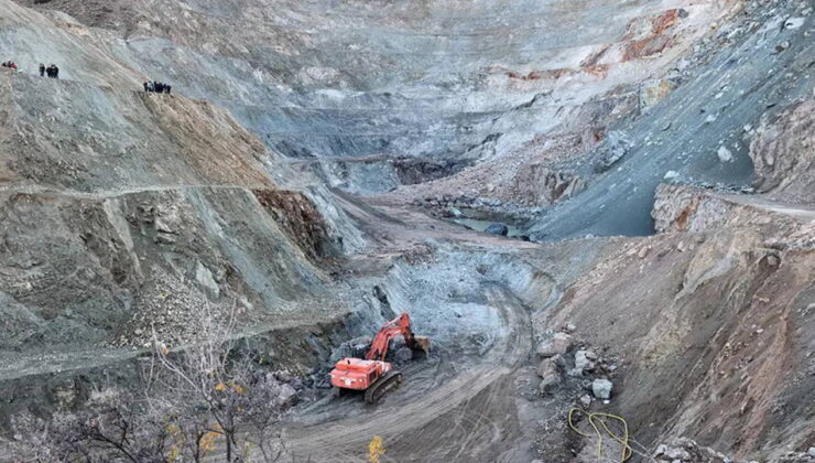 Sivas’ta göçük altındaki madenci için çalışmalar sürüyor