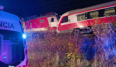 Slovakya’da tren kazası: En az 18 yaralı