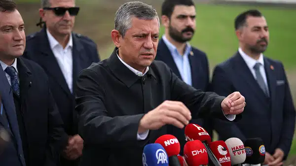 Son dakika… Özgür Özel’den Silivri’de ‘İmralı’ açıklaması: ‘Erdoğan, derenin derinliğini MHP’ye ölçtürecek’