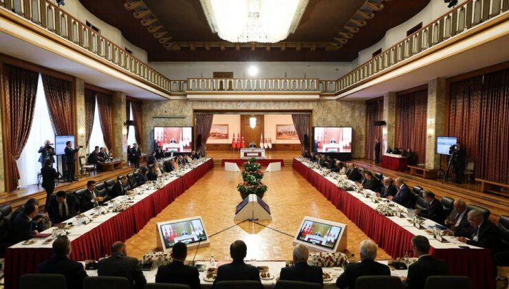 Son Dakika… ‘Süreç’ komisyonu toplantısına erteleme!