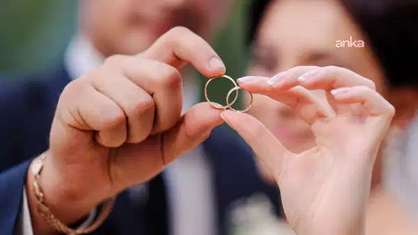 Soyadı kararı sonrası yargıda yeni gündem: Kadının kütüğü davası AYM’de!