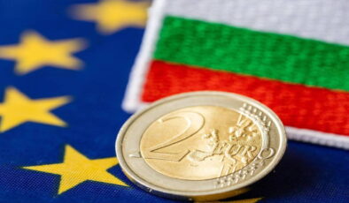 Süreç başladı: O ülke 2026’da Euro’ya geçiyor!