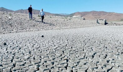 Tahtaköprü Barajı’nda su seviyesi yüzde 6’ya düştü; kuraklık dronla görüntülendi