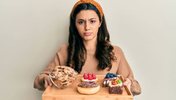 Tatlı krizleri tesadüf değil: Tatlı düşkünlüğünün psikolojik etkileri ve bu döngüden kurtulmanın yolları