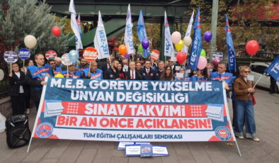 TEÇ-SEN’den Milli Eğitim Bakanlığı önünde eylem: Diplomaları balonlarla gökyüzüne bıraktılar