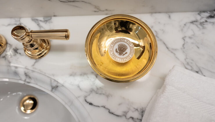 Trump’ın Beyaz Saray’daki Lincoln Banyosu’nu yenilemesi, ABD’yi karıştırdı