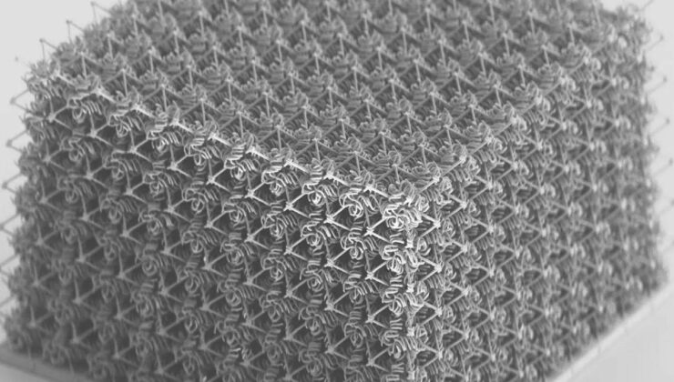 Tüm atomların sayısından fazla şekle giren programlanabilir materyal geliştirildi