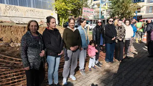 Tunceli’de mahalleli baz istasyonuna tepkili: ‘Gerekirse nöbet tutacağız!’