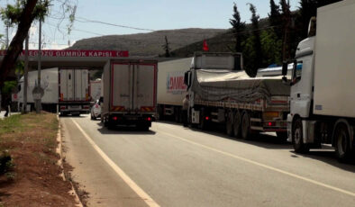 Türk tırları 14 yıl sonra ilk kez Suriye üzerinden Kuveyt’e gitti