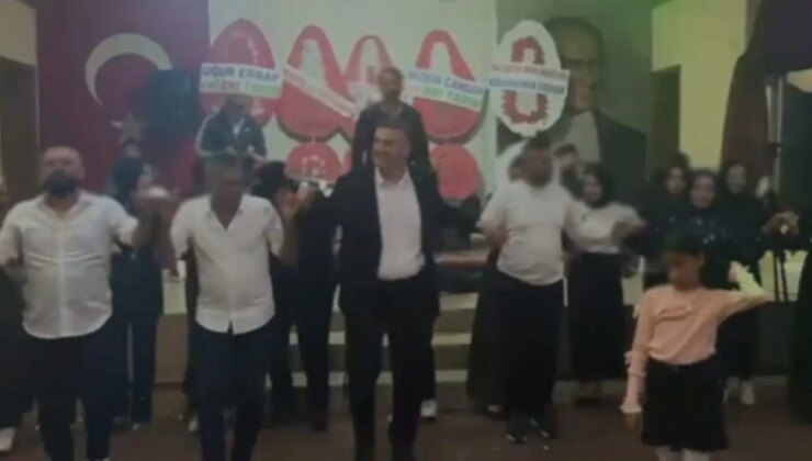 Türkiye şehitleri için yasa boğuldu, AKP’li başkan düğünde halay çekti!