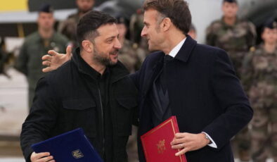 Ukrayna, Fransa’dan 100 Rafale savaş uçağı satın alacak