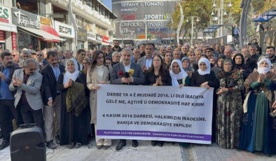 Van’da HDP’ye yönelik operasyonların 9’uncu yılı dolayısıyla eylem düzenlendi