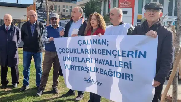 Veli-Der’den LGS tepkisi: ‘Sorular çalındı mı? Çocuklarımızın umudu gasp edildi’