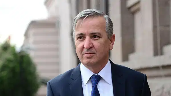 Yeni Şafak yazarı Erdoğan’ın o sözlerini ‘açıkladı’: ‘Vals gibi kötü yollara düşen gençler…’