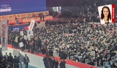 Yeniden Refah Partisi, 3. Olağan Büyük Kongresi’ni yaptı: LGBT’ler üzerinden Erdoğan’a yüklendi!