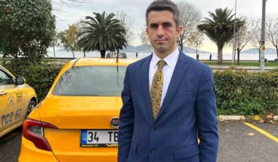 10 yıllık beyaz yaka işini bıraktı, ‘kravatlı taksici’ oldu