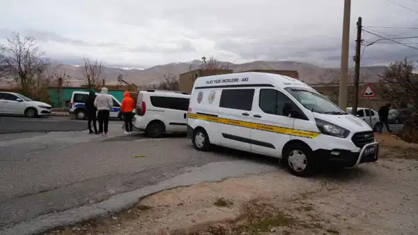 23 yaşındaki genç metruk binada ölü bulundu!