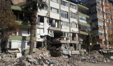 4 kişiye mezar olan Hatay’daki Asel Apartmanı’nın yıkılmasıyla ilgili dava, depremden 34 ay sonra açıldı