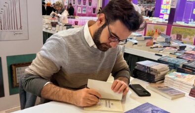 “Türkiye’de Bilim Kurgu Yazarı Olmak Cesaret İster”