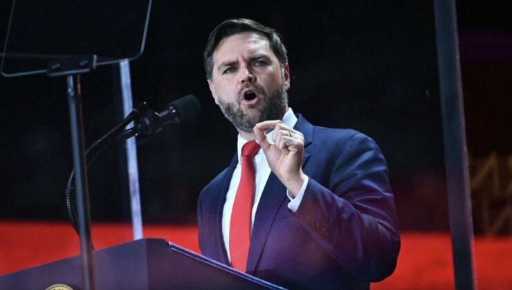 ABD Başkan Yardımcısı JD Vance sağcılar arasında Yahudi düşmanlığının arttığını inkar etti