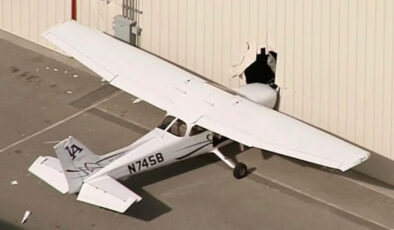 ABD’de çalınan uçak havalanamadan kaza yaptı