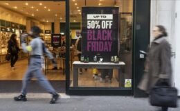 ABD’li tüketiciler efsane cumadan milyarlarca dolar harcadı