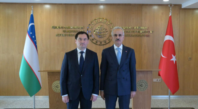 Abdulkadir Uraloğlu, Özbek mevkidaşıyla iş birliklerini görüştü