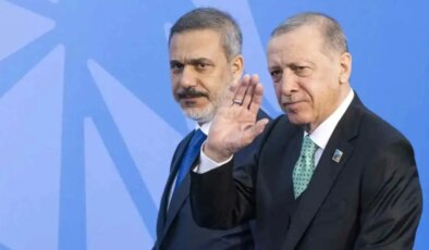 AKP’de ‘Hakan Fidan’ kavgası büyüyor… AKP’li vekilin ‘görevden alınır’ çıkışına yanıt AKP’li isimden geldi!