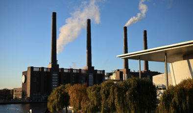 Alman devi krizde: Volkswagen ilk kez fabrika kapatıyor