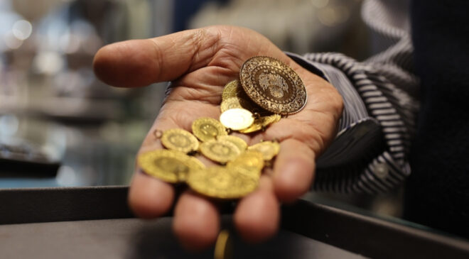 Altının fiyatı gram kâr satışlarıyla geriledi