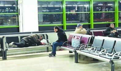 Ankara Büyükşehir Belediyesi, otogarda yaşayan yurttaşları barınma evlerine yerleştirdi