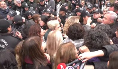 Ankara’da Meclis kapısı önünde ‘cinsel istismar’ protestosu… Polis engeliyle karşılaştılar!