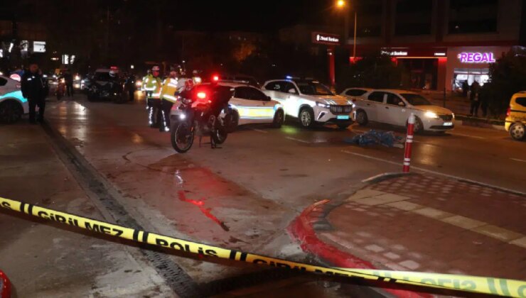 Antalya’da feci kaza… Kamyonetle çarpışan motosiklet sürücüsü hayatını kaybetti!