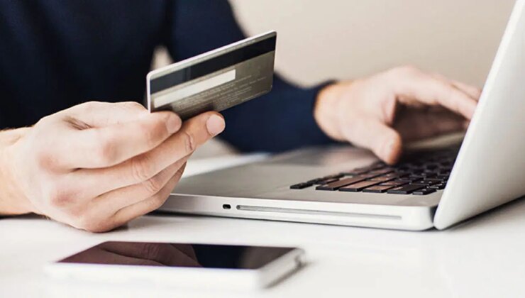 Arkadaşına banka kartını verdi, hayatı karardı: 20 yıl hapis cezasıyla yargılanıyor!