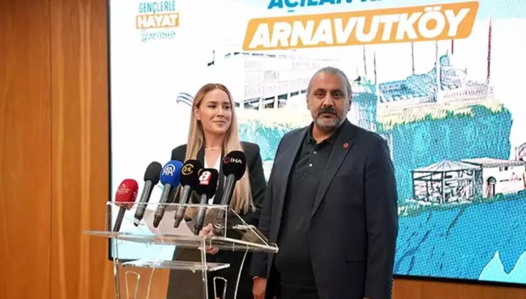 Arnavutköy’de CHP’li iki belediye meclis üyesi AKP’ye geçiyor