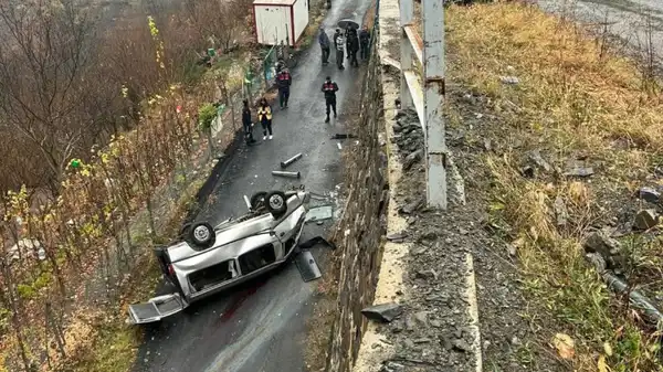 Artvin’de feci kaza: Yoldan geçenler fark etti, cansız bedenleri bulundu!