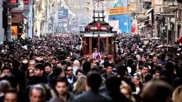 Aşkın Genç: ‘Her 3 gençten 1’i üretimde yok, tarımda 10 kişiden 8’i sigortasız’