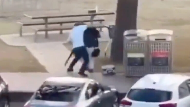 Avustralya’daki silahlı saldırganı etkisiz hale getiren sivil saniye saniye kamerada