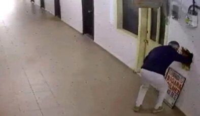 Bakırköy’de akıl almaz 40 bin dolarlık saat hırsızlığı kamerada