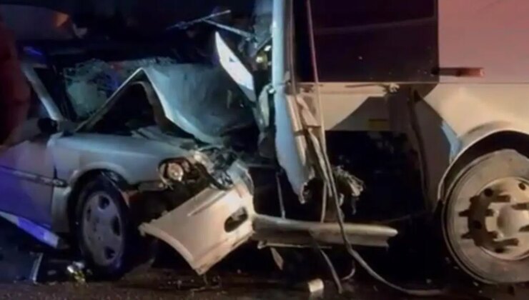 Balıkesir’de işçi servisi ile otomobil çarpıştı: 1 ölü, 13 yaralı