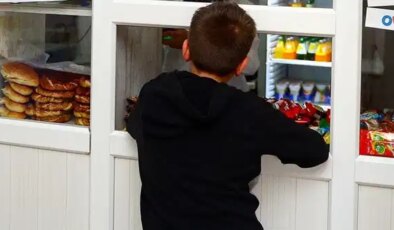 Başakşehir’de 30 öğrenci hastanelik oldu: Kantinci çift gözaltında!