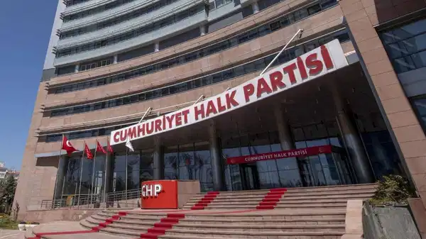 Bayrampaşa Belediyesi’ne operasyonda yeni gözaltılar… CHP’den ilk tepki: ‘Hapishaneler boşalırken Silivri’de balık istifi yapılıyor!’