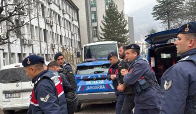 Biri çocuk iki kişi ölmüştü… Silahlı kavga şüphelileri adliyede!