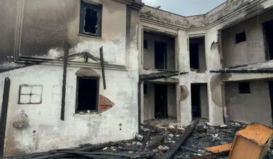 Bozcaada’da otel yangını: 1 köpek hayatını kaybetti