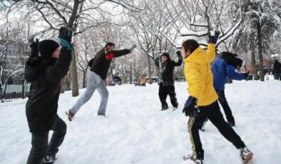 Bu akşam İstanbul’a kar yağacak mı, hangi ilçelere kar yağacak?